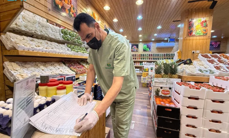 منطقة الجوف تُجري 757 تفتيشاً على الأسواق والمسالخ خلال شهر منطقة الجوف تُجري 757 تفتيشاً على الأسواق والمسالخ خلال شهر
