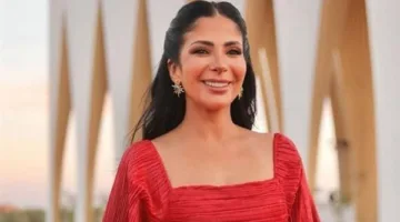 منى زكي تثير الجدل بسبب ابنتها لي لي حلمي.. ما التفاصيل؟