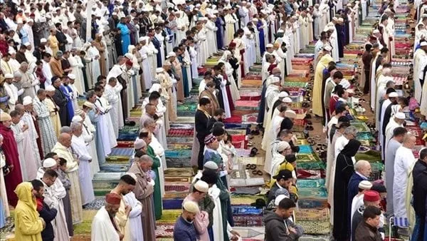 مواقيت الصلاة اليوم الجمعة 9 مايو 2025