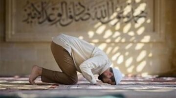 مواقيت الصلاة في مطروح اليوم الإثنين 5 مايو 2025