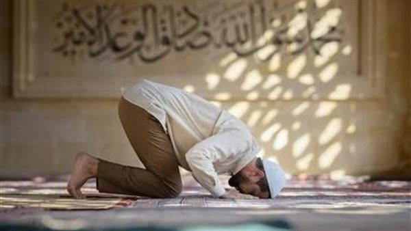 مواقيت الصلاة في مطروح اليوم الإثنين 5 مايو 2025