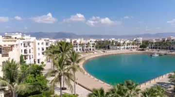 “مورية” تبرز التزامها بالتنمية المستدامة وتعزيز مكانة سلطنة عُمان في مجالي السياحة والعقارات.