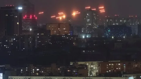 موسكو تتهم كييف بزيادة الغارات الجوية لتعطيل مفاوضات السلام موسكو تتهم كييف بزيادة الغارات الجوية لتعطيل مفاوضات السلام