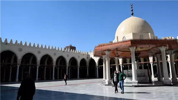 موعد أذان الظهر.. مواقيت الصلاة اليوم السبت 10 مايو 2025