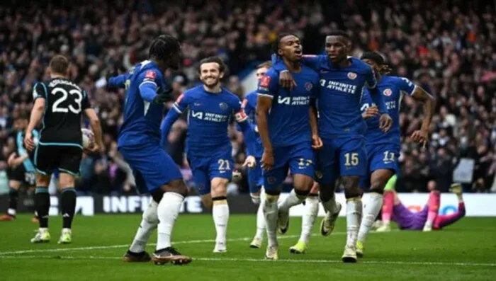 موعد لقاء تشيلسي وريال بيتيس في نهائي دوري المؤتمر الأوروبي موعد لقاء تشيلسي وريال بيتيس في نهائي دوري المؤتمر الأوروبي
