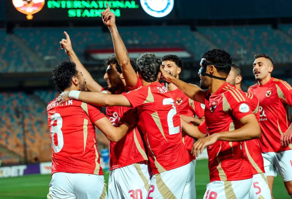 نحو الصدارة.. 6 معلومات عن مباراة الأهلي ضد المصري في الدوري الممتاز