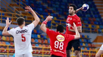 موعد وتفاصيل القناة الناقلة لمباراة الأهلي والزمالك في نهائي كأس الكؤوس الإفريقية لكرة اليد اليوم.. والمعلق