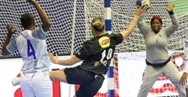 ميرليندا تتألق كأفضل لاعبة في مباراة الأهلي وأبيدجان بكأس الكؤوس الإفريقية لكرة اليد