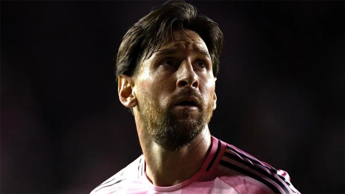ميسي يتحدث عن لاعب برشلونة: من بين الصفوة عالمياً.. وسينجح فيما حققته. ميسي يتحدث عن لاعب برشلونة: من بين الصفوة عالمياً.. وسينجح فيما حققته.