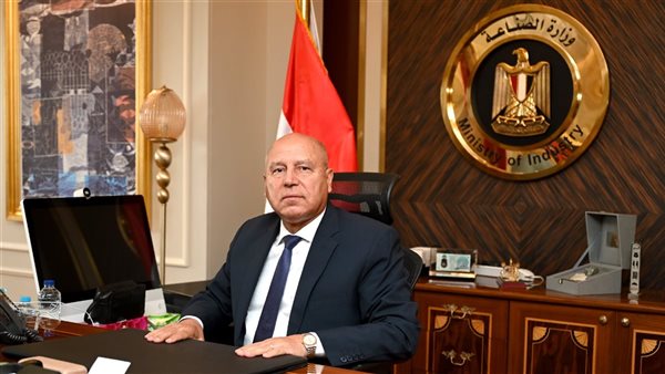 مينفعش تشتغل برة وتقفل في مصر.. الوزير: هذا ما قاله الرئيس عن أزمة «بلبن»