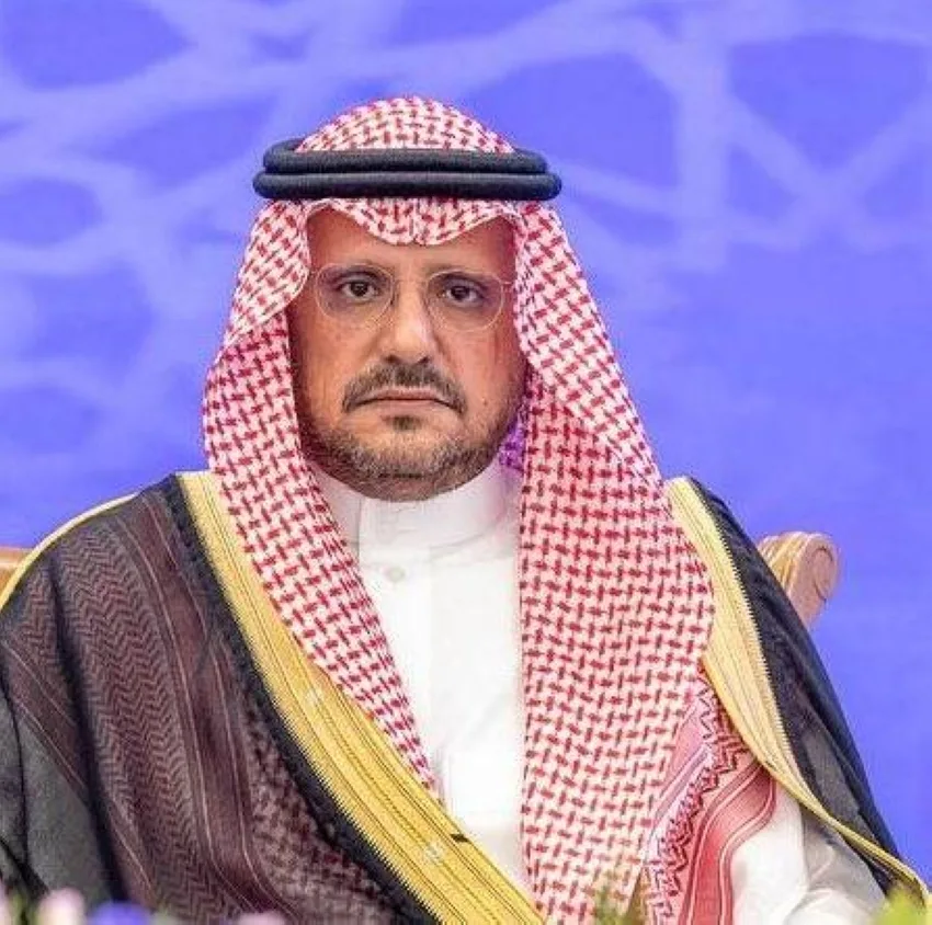 نائب أمير القصيم يبارك لنادي الحزم بمنطقة الرس بمناسبة تأهله إلى دوري روشن للمحترفين نائب أمير القصيم يبارك لنادي الحزم بمنطقة الرس بمناسبة تأهله إلى دوري روشن للمحترفين