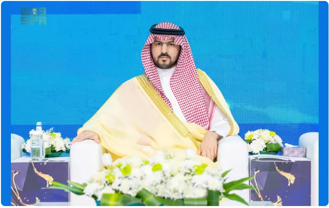 نائب أمير المنطقة الشرقية يترأس احتفال تخريج أكثر من 600 طالب وطالبة من منتسبي تجمع الشرقية الصحي نائب أمير المنطقة الشرقية يترأس احتفال تخريج أكثر من 600 طالب وطالبة من منتسبي تجمع الشرقية الصحي