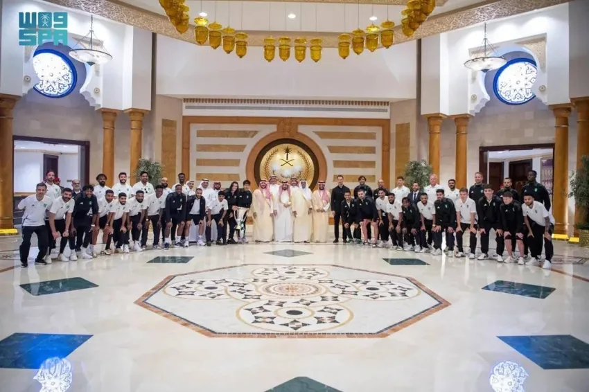 نائب أمير مكة يهنئ الأهلي بإنجازه في البطولة الآسيوية نائب أمير مكة يهنئ الأهلي بإنجازه في البطولة الآسيوية