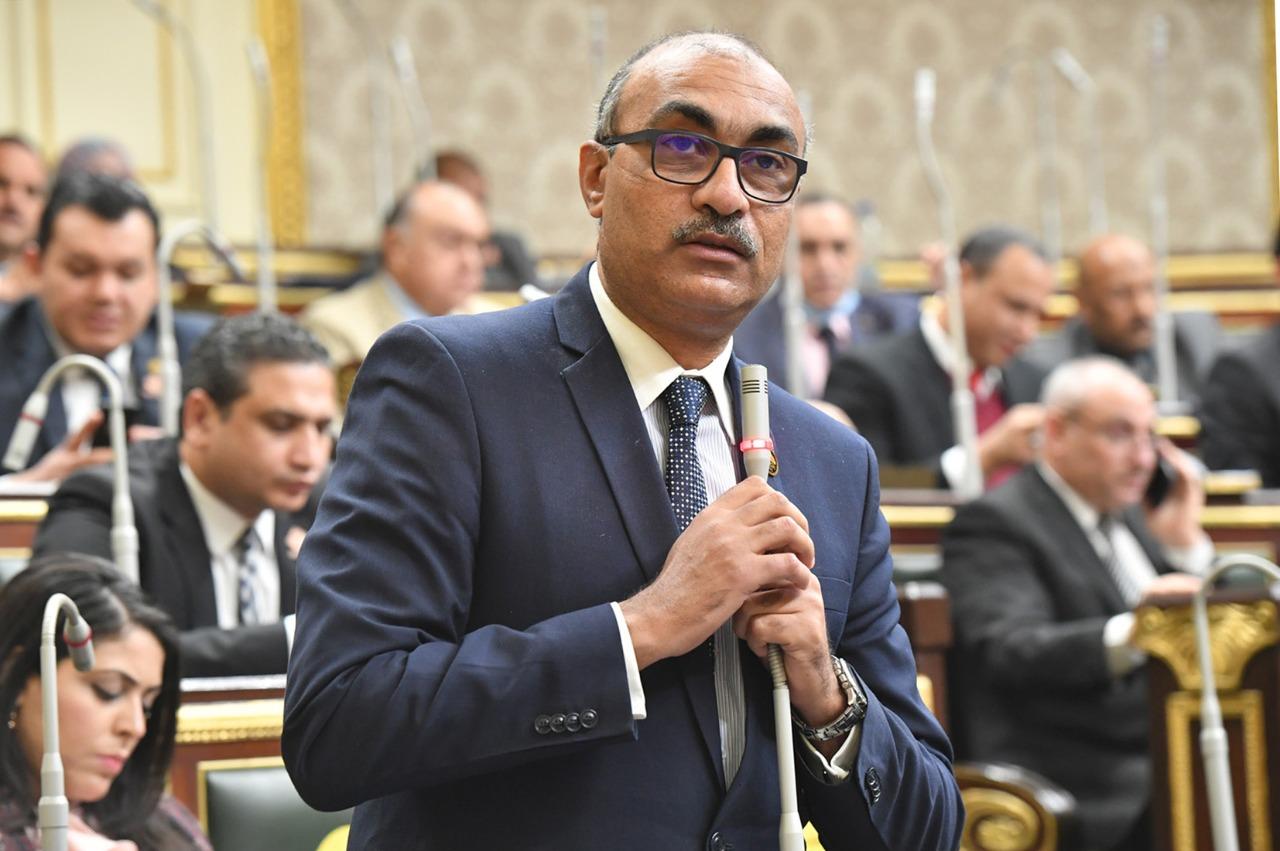إيهاب منصور يقترح تحديد زيادة القيمة الإيجارية على أساس مساحة الوحدة وموقعها وحالة المستأجر