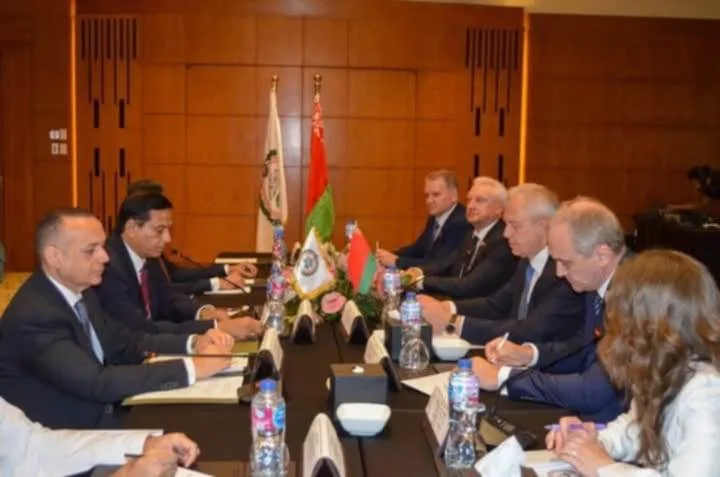 نائب رئيس البرلمان العربي يشيد بمواقف بيلاروسيا المؤيدة للقضية الفلسطينية نائب رئيس البرلمان العربي يشيد بمواقف بيلاروسيا المؤيدة للقضية الفلسطينية