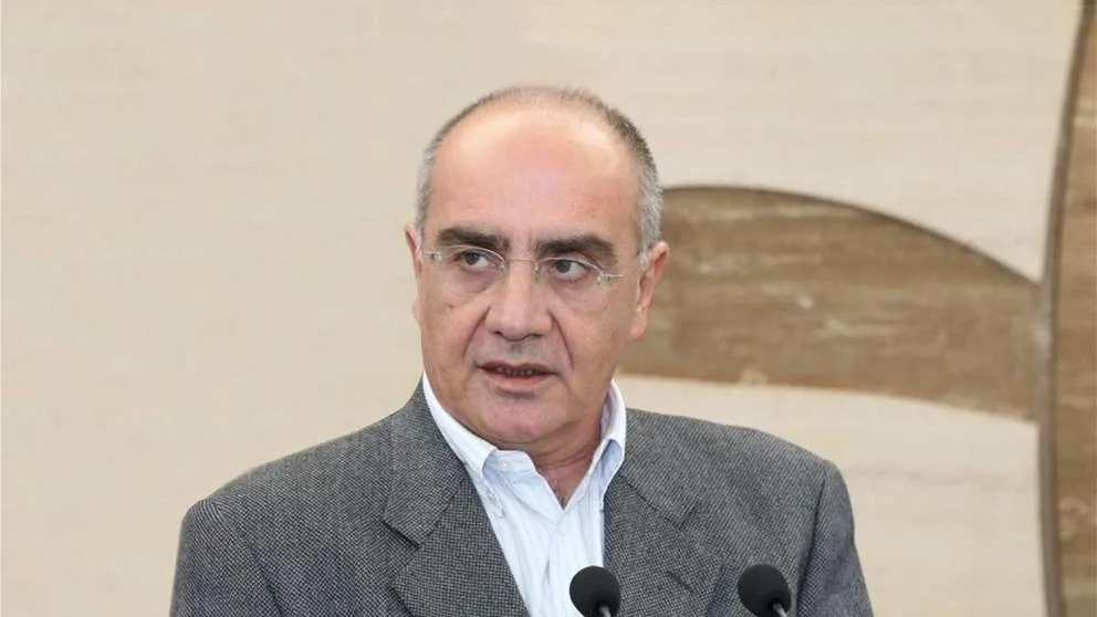 نائب سابق يهدد سلاح حزب الله.. وإلا!