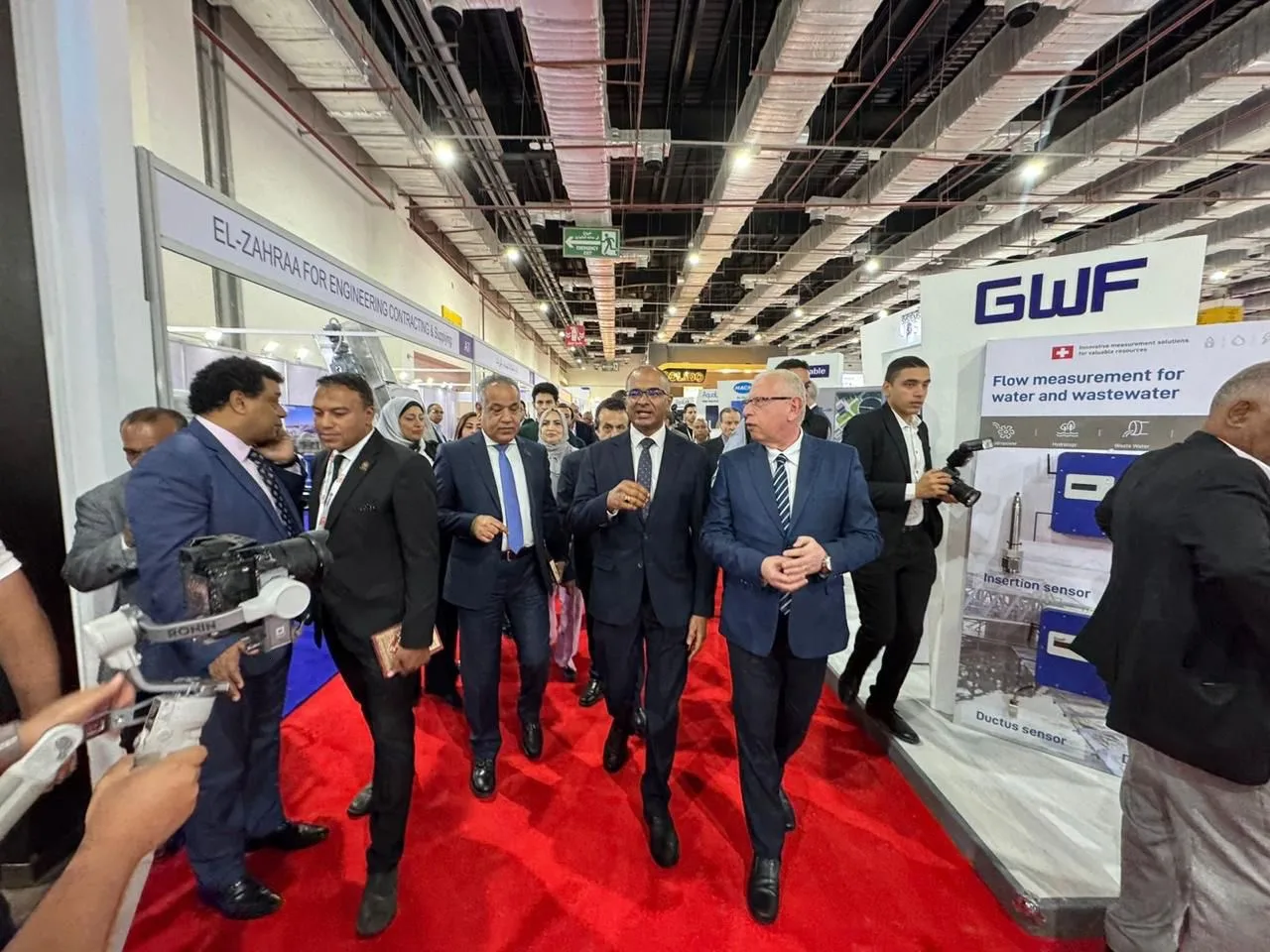 نائب وزير الإسكان ي inaugurates النسخة التاسعة لمعرض WATREX EXPO للمياه والصرف الصحي والبنية التحتية.