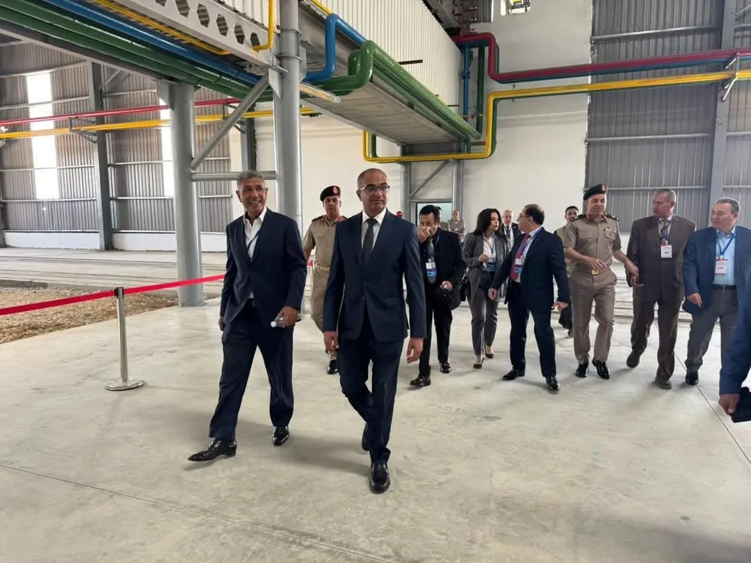 نائب وزير الإسكان يزور مصنع “شين شينج” الصيني لصناعة مواسير الدكتايل باستثمار قدره 150 مليون دولار نائب وزير الإسكان يزور مصنع “شين شينج” الصيني لصناعة مواسير الدكتايل باستثمار قدره 150 مليون دولار