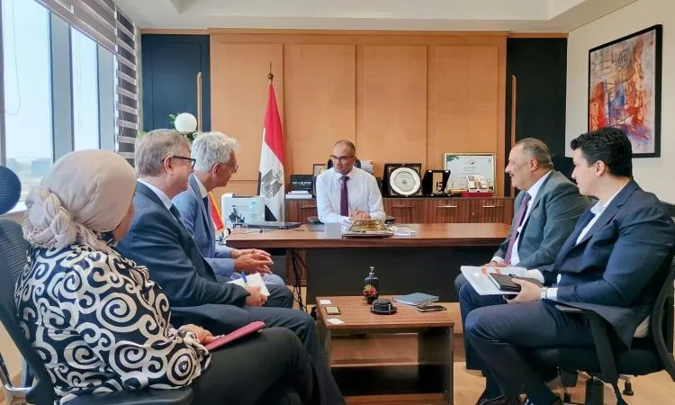 نائب وزير الإسكان يناقش سبل التعاون مع ممثلي الوكالة الألمانية للتعاون الدولي نائب وزير الإسكان يناقش سبل التعاون مع ممثلي الوكالة الألمانية للتعاون الدولي