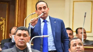 نائب يطالب بتعزيز التنسيق بين الجهات المعنية أثناء تنفيذ مشروعات الصرف الصحي
