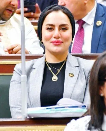 نائبة تقدر تأكيد الرئيس السيسي على رفض مصر الحازم لانتهاكات الاحتلال الإسرائيلي في جنوب لبنان. نائبة تقدر تأكيد الرئيس السيسي على رفض مصر الحازم لانتهاكات الاحتلال الإسرائيلي في جنوب لبنان.