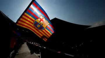نادي برشلونة يعمل على إعادة تنظيم ديون مشروع تطوير ملعب كامب نو.
