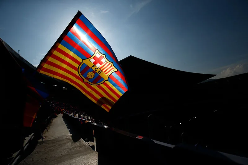 نادي برشلونة يعمل على إعادة تنظيم ديون مشروع تطوير ملعب كامب نو. نادي برشلونة يعمل على إعادة تنظيم ديون مشروع تطوير ملعب كامب نو.
