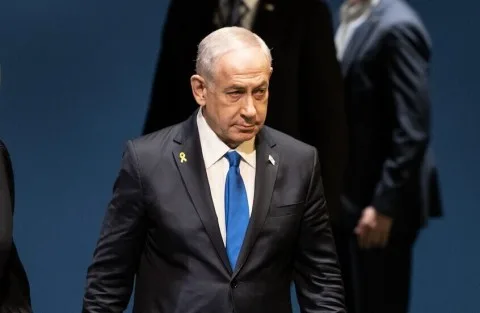 نتنياهو في أول تصريح له بعد القرار الأمريكي بشأن “انصار الله”: إسرائيل ستدافع عن نفسها بقوتها في اليمن وأماكن أخرى وإذا انضم إلينا أصدقاؤنا الأمريكيون فسيكون ذلك جيدا