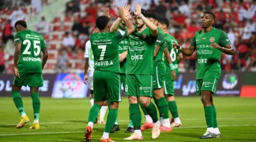 نتيجة مباراة شباب الأهلي مع دبا الحصن في الجولة 25 من الدوري الإماراتي 2024-2025