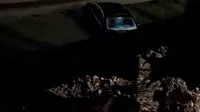 نجاة طبيب بعد انقلاب سيارته في ترعة فرسيس بزفتي