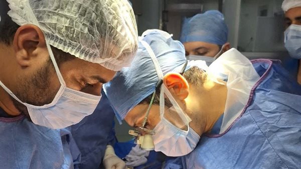 نجحت مستشفى شرق المدينة انقاذ طفل توقف قلبه 20 دقيقة ثم عاد لينبض بالاسكندرية