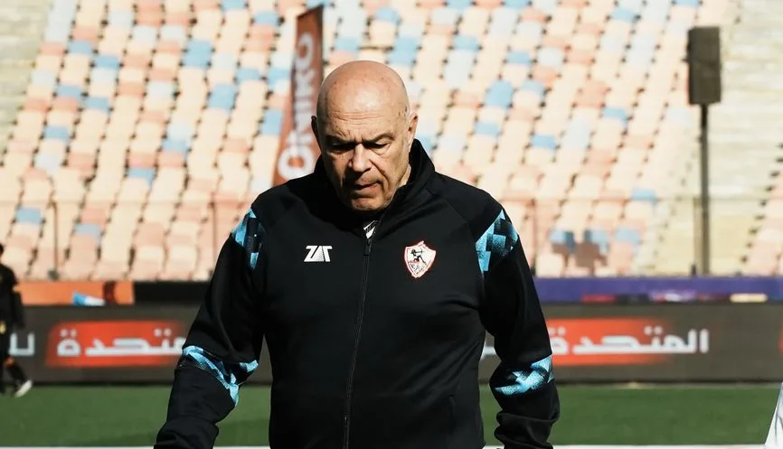 نجم الزمالك السابق: اللاعبون كانوا يلوحون بالتهديد لجروس نجم الزمالك السابق: اللاعبون كانوا يلوحون بالتهديد لجروس
