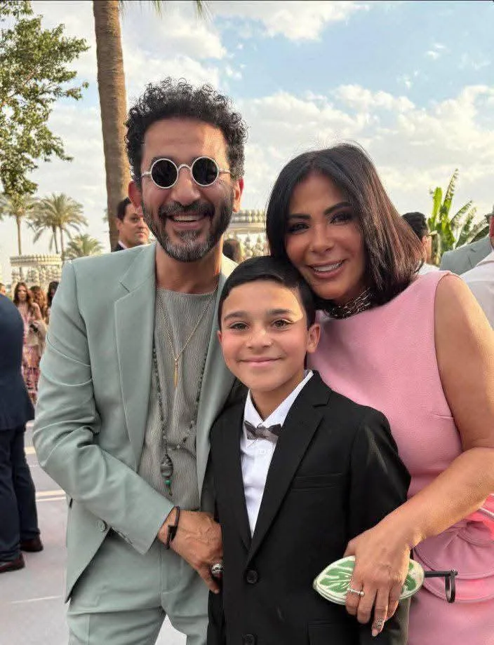 نجوم ومشاهير في حفل زفاف الفنانة أمينة خليل والمصور أحمد زعتر نجوم ومشاهير في حفل زفاف الفنانة أمينة خليل والمصور أحمد زعتر