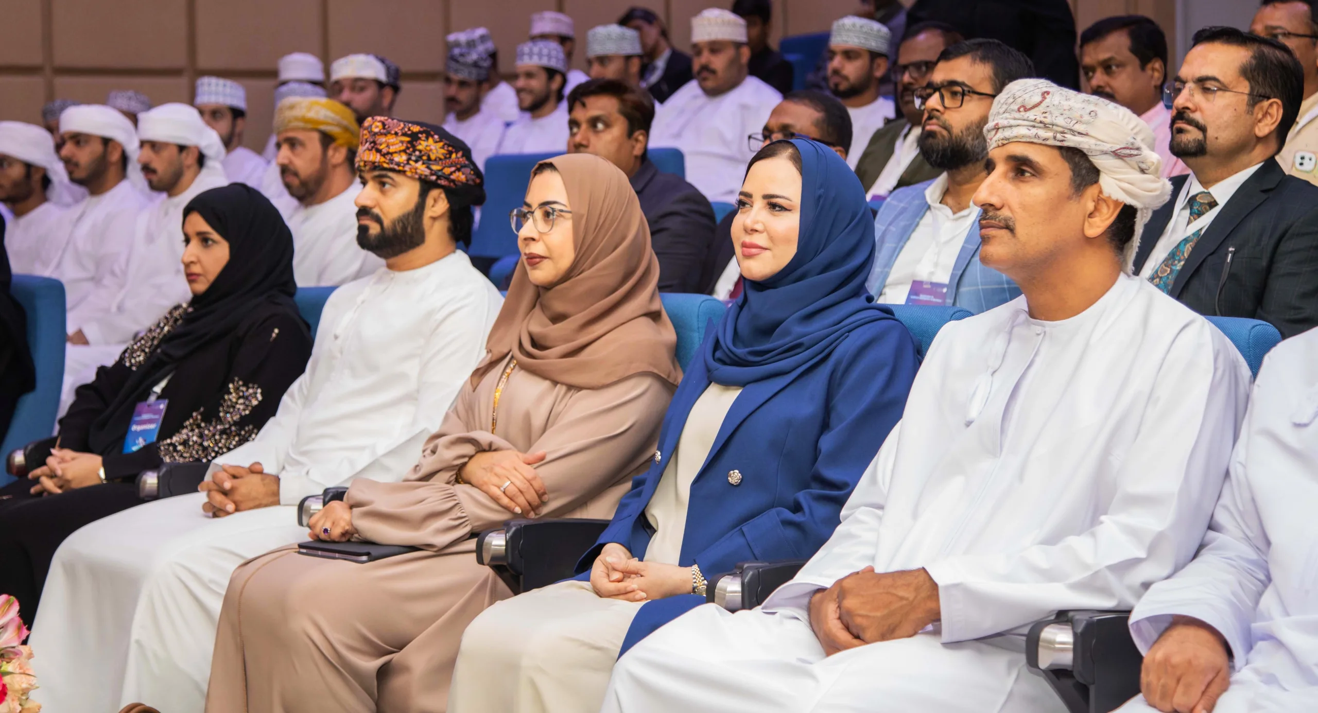 ندوة علمية بعبري تستعرض دور الذكاء الاصطناعي في إدارة الأعمال
