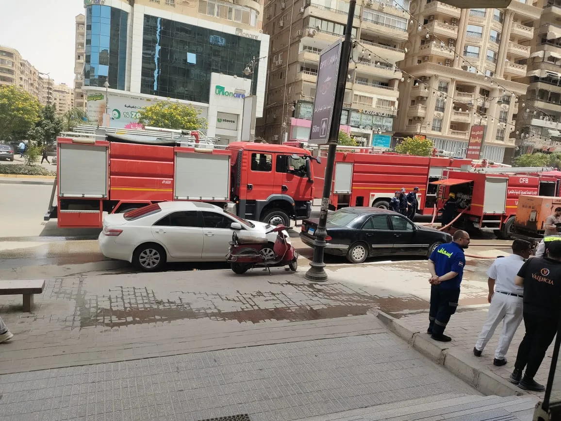 نشوب حريق كبير في مطعم مشاوي بمدينة نصر دون تسجيل إصابات نشوب حريق كبير في مطعم مشاوي بمدينة نصر دون تسجيل إصابات
