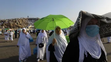 نصائح هامة من وزارة الحج للحجاج حول التغذية وتفادي الإرهاق الحراري خلال أداء مناسك الحج