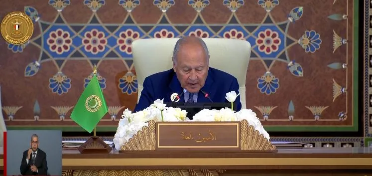 أمين الجامعة العربية: سنتضامن جميعاً مع الشعب والحكومة السورية للتغلب على الوضع الراهن أمين الجامعة العربية: سنتضامن جميعاً مع الشعب والحكومة السورية للتغلب على الوضع الراهن