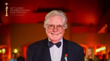 نوجه اهتمامنا للشباب.. أبرز ما قاله حسين فهمي في مهرجان كان حول السينما المصرية