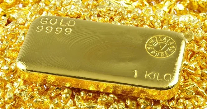 هبوط الذهب 2.5% بعد الاتفاق التجاري بين أمريكا والمملكة المتحدة