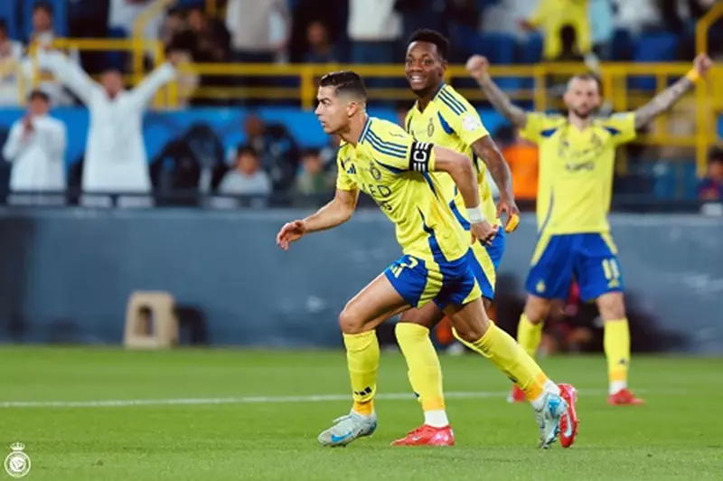 هدية للاتحاد: رونالدو يحطم الأرقام القارية مع النصر
