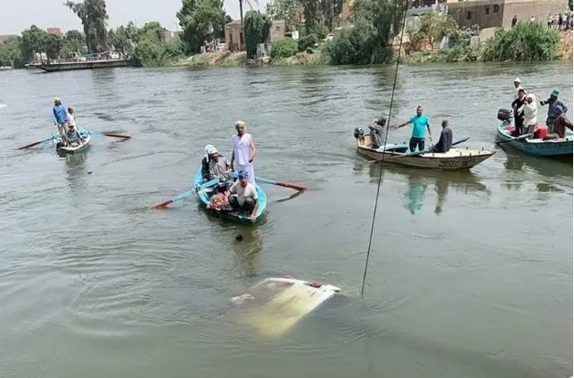 هروبًا من الحرارة الشديدة.. العثور على جثة طالب غرق في نهر النيل بالمنيا هروبًا من الحرارة الشديدة.. العثور على جثة طالب غرق في نهر النيل بالمنيا