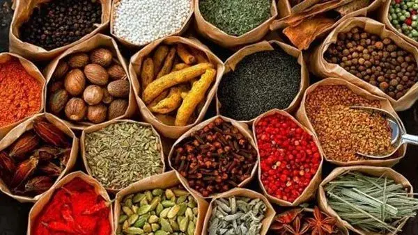 هل الأعشاب فعالة في علاج الأمراض المزمنة؟