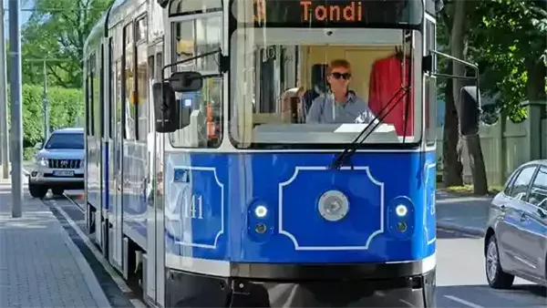هل ستستبدل وسائل النقل العامة الحديثة السيارات في المستقبل القريب؟ هل ستستبدل وسائل النقل العامة الحديثة السيارات في المستقبل القريب؟