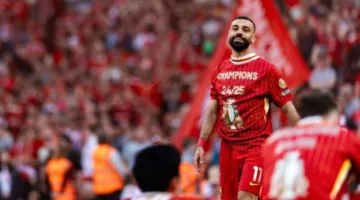 هل سيحقق محمد صلاح الحذاء الذهبي مع ليفربول؟ تنافس قوي مع مبابي وجيوكيريس