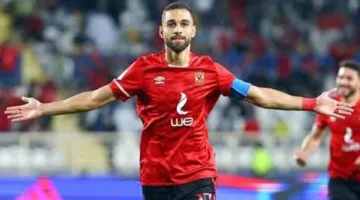 هل سيودع قائد الأهلي عمرو السولية الملاعب نهائيًا بنهاية الموسم؟