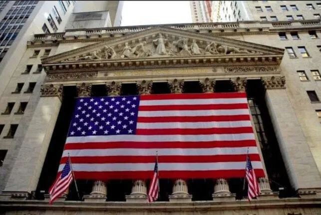 هل يستجيب البنك الفيدرالي لتهديدات ترامب بشأن سعر الفائدة؟.. خبير يُجيب