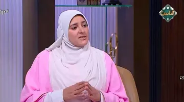 هل يسمح للمرأة بأداء الحج نيابة عن زوجها أو شقيقها؟ توضيحات من الإفتاء