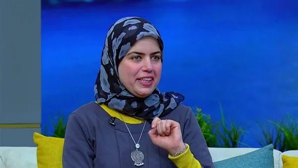 هل يمكن إدخال أكثر من صنف للطفل مع بداية إطعامه بجانب الرضاعة؟.. عز الدين تُجيب