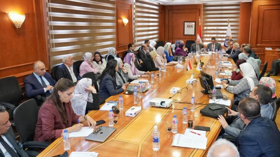 هيئة الدواء تشارك في اجتماع لجنة قطاع البحوث الصيدلانية بالمجلس الأعلى للجامعات هيئة الدواء تشارك في اجتماع لجنة قطاع البحوث الصيدلانية بالمجلس الأعلى للجامعات