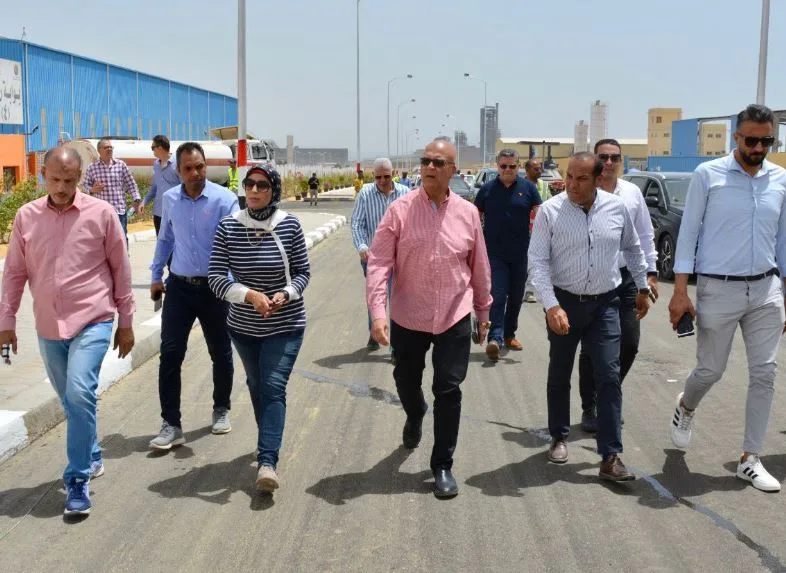 الإسكان: خط مزدوج لتأمين انتظام وصول المياه للقطاع الصناعي بالسويس الجديدة